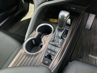 2017 Toyota Camry - Thumbnail