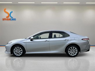 2017 Toyota Camry - Thumbnail