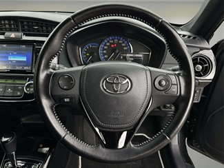 2016 Toyota Corolla - Thumbnail