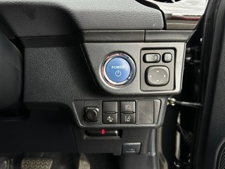 2016 Toyota Corolla - Thumbnail