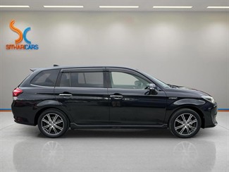 2016 Toyota Corolla - Thumbnail