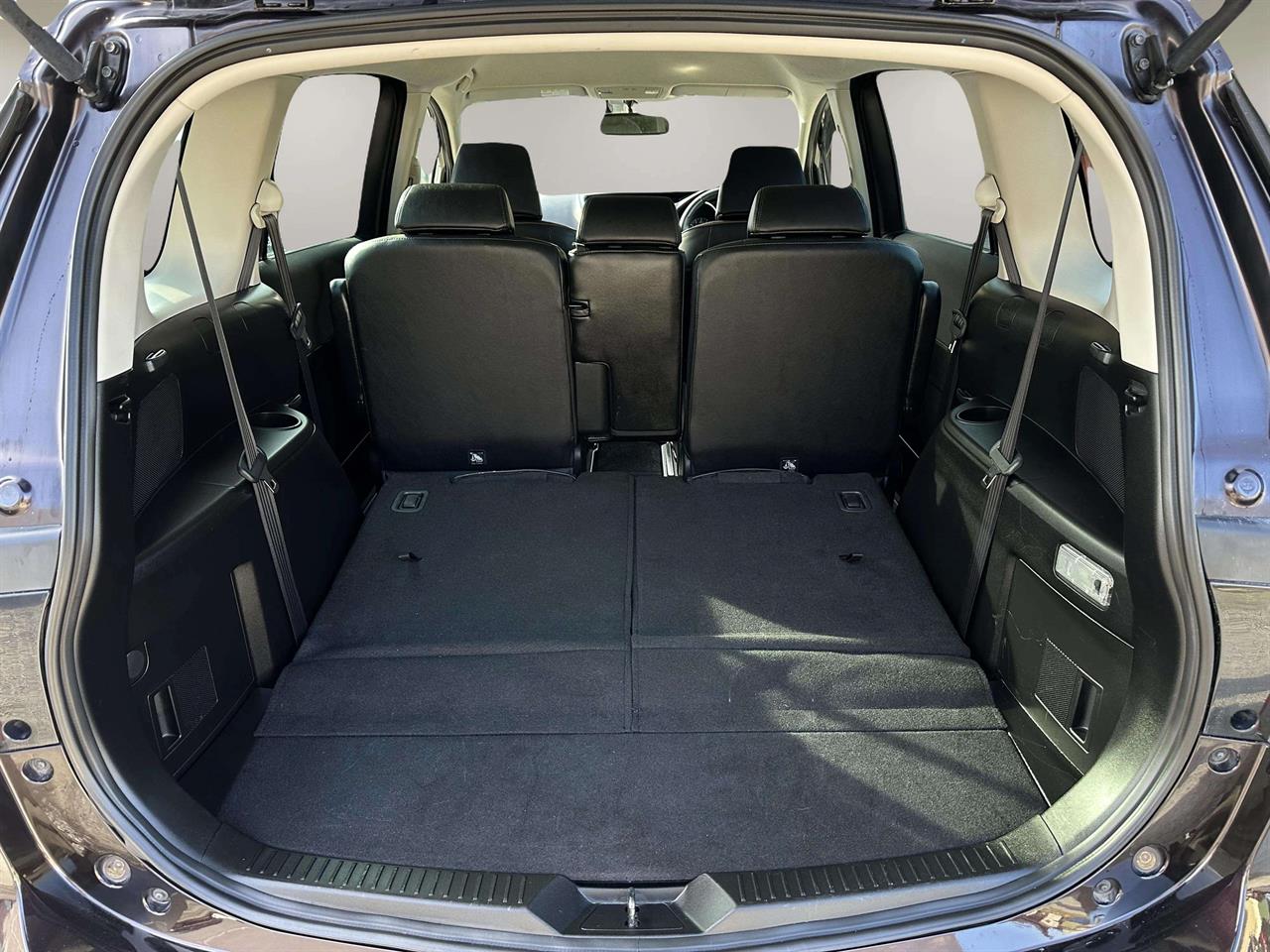 2013 Mazda Premacy
