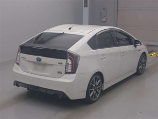 2013 Toyota Prius - Thumbnail