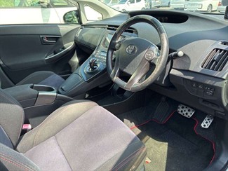 2013 Toyota Prius - Thumbnail