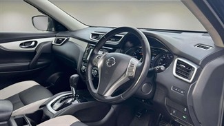 2015 Nissan X-trail - Thumbnail