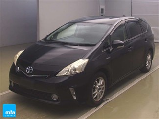 2013 Toyota Prius - Thumbnail