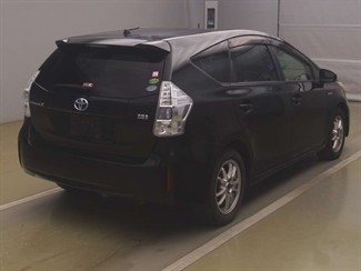 2013 Toyota Prius - Thumbnail