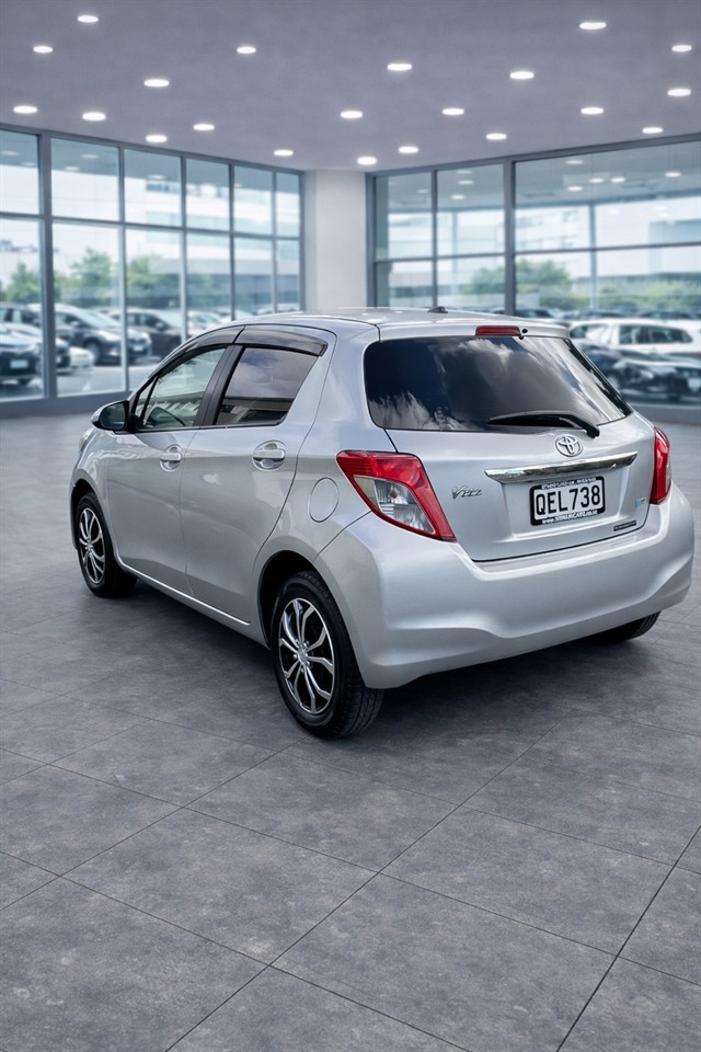 2012 Toyota Vitz