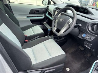 2012 Toyota AQUA - Thumbnail