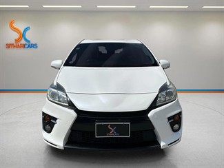 2013 Toyota Prius - Thumbnail