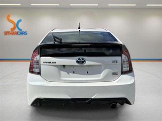 2013 Toyota Prius - Thumbnail