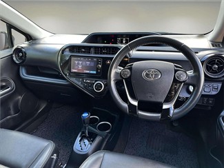 2017 Toyota AQUA - Thumbnail