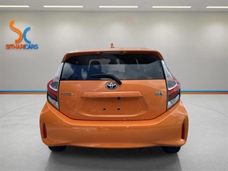 2017 Toyota AQUA - Thumbnail
