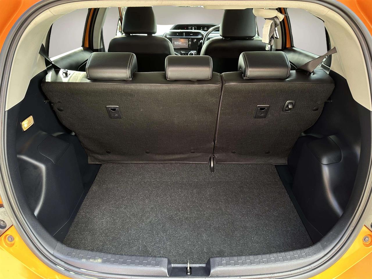 2017 Toyota AQUA