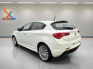 2014 Alfa Romeo Giulietta - Thumbnail