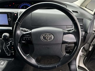 2012 Toyota Estima - Thumbnail