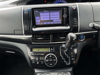 2012 Toyota Estima - Thumbnail