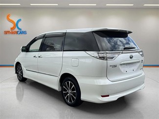 2012 Toyota Estima - Thumbnail