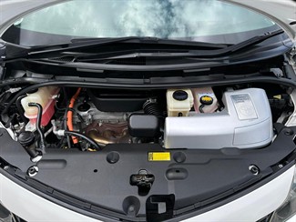 2012 Toyota Estima - Thumbnail