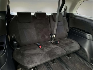 2012 Toyota Estima - Thumbnail