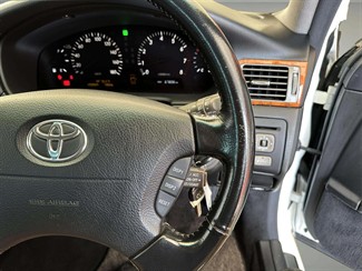 2000 Toyota Celsior - Thumbnail