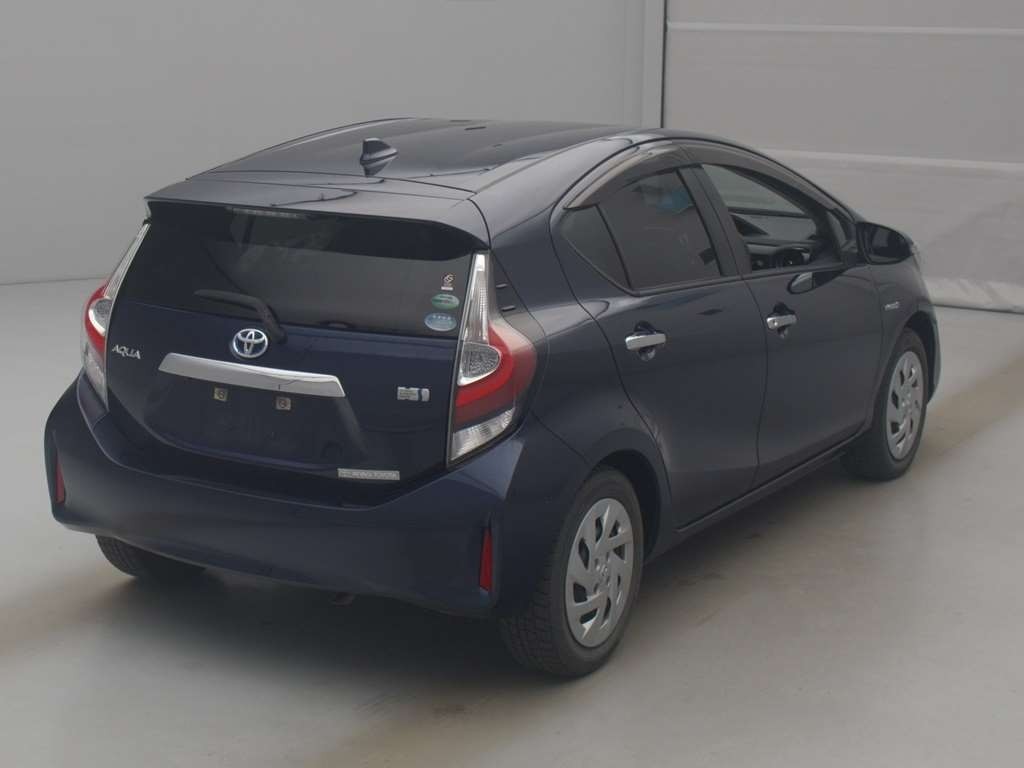2018 Toyota AQUA