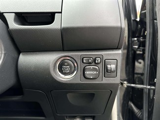 2006 Toyota Vitz - Thumbnail