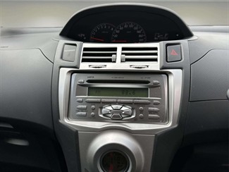 2006 Toyota Vitz - Thumbnail