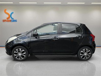 2006 Toyota Vitz - Thumbnail